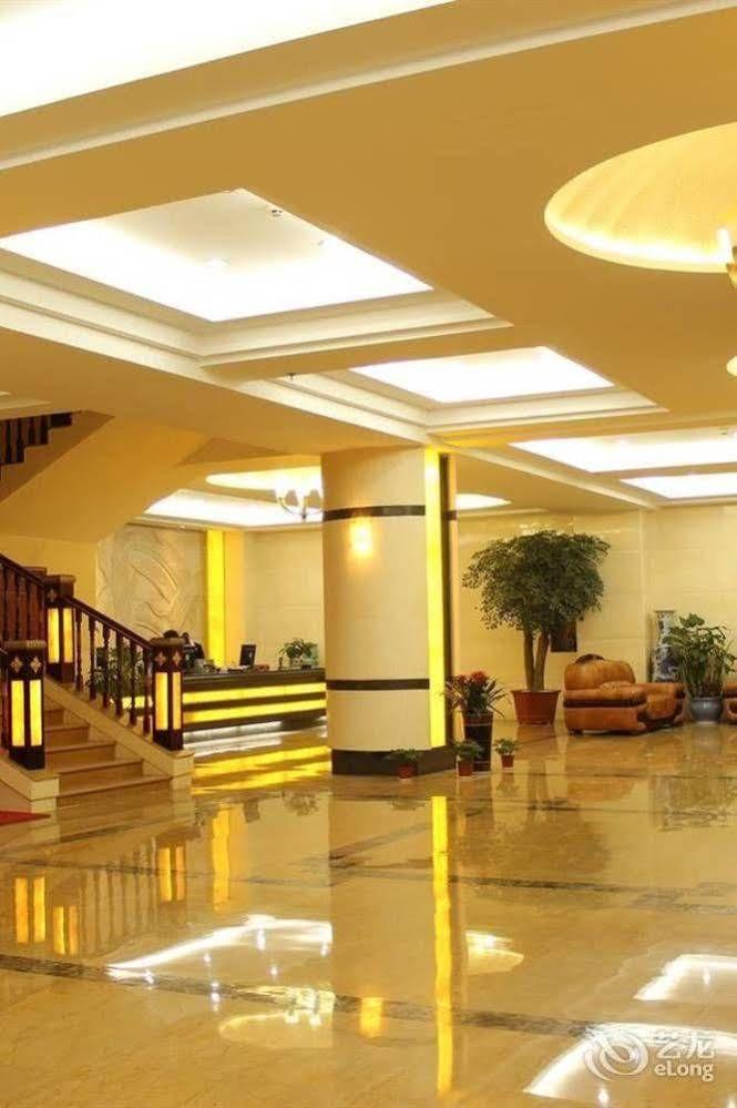 Kunming Rundu Hotel Экстерьер фото