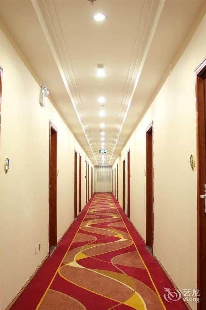 Kunming Rundu Hotel Экстерьер фото